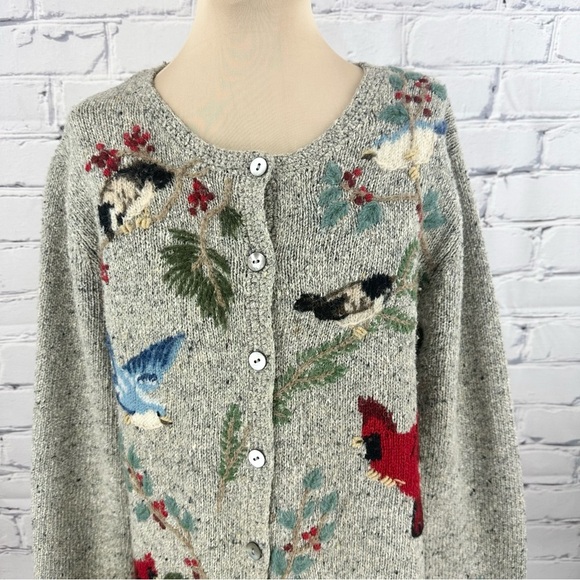 💸Sold💸 Northern Isles Bird Cardigan Sweater Med Cardinals Blue Jays Embroidered - Picture 2 of 13